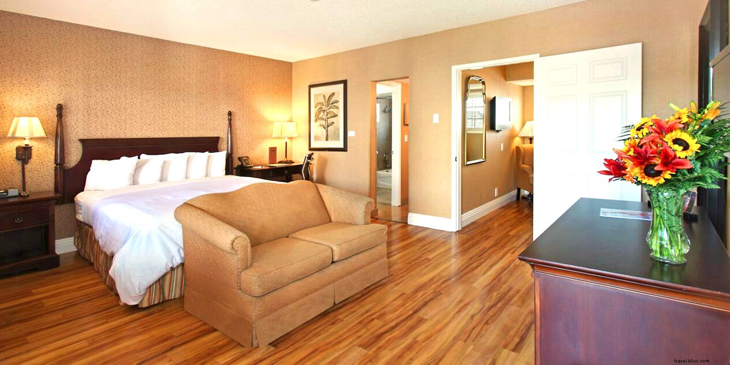 Top Hotel Deals for March Madness Sweet 16: Louisville, Anaheim, Philadelphia & Chicago